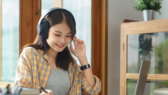 Take These 9 Popular Online Courses to Improve Your Happiness and Well-being