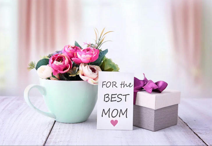Mother receiving unique gift ideas