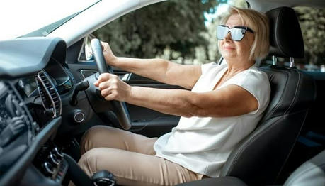 Driving with Arthritis: 25 Tips to Reduce Pain and Make It More Comfortable